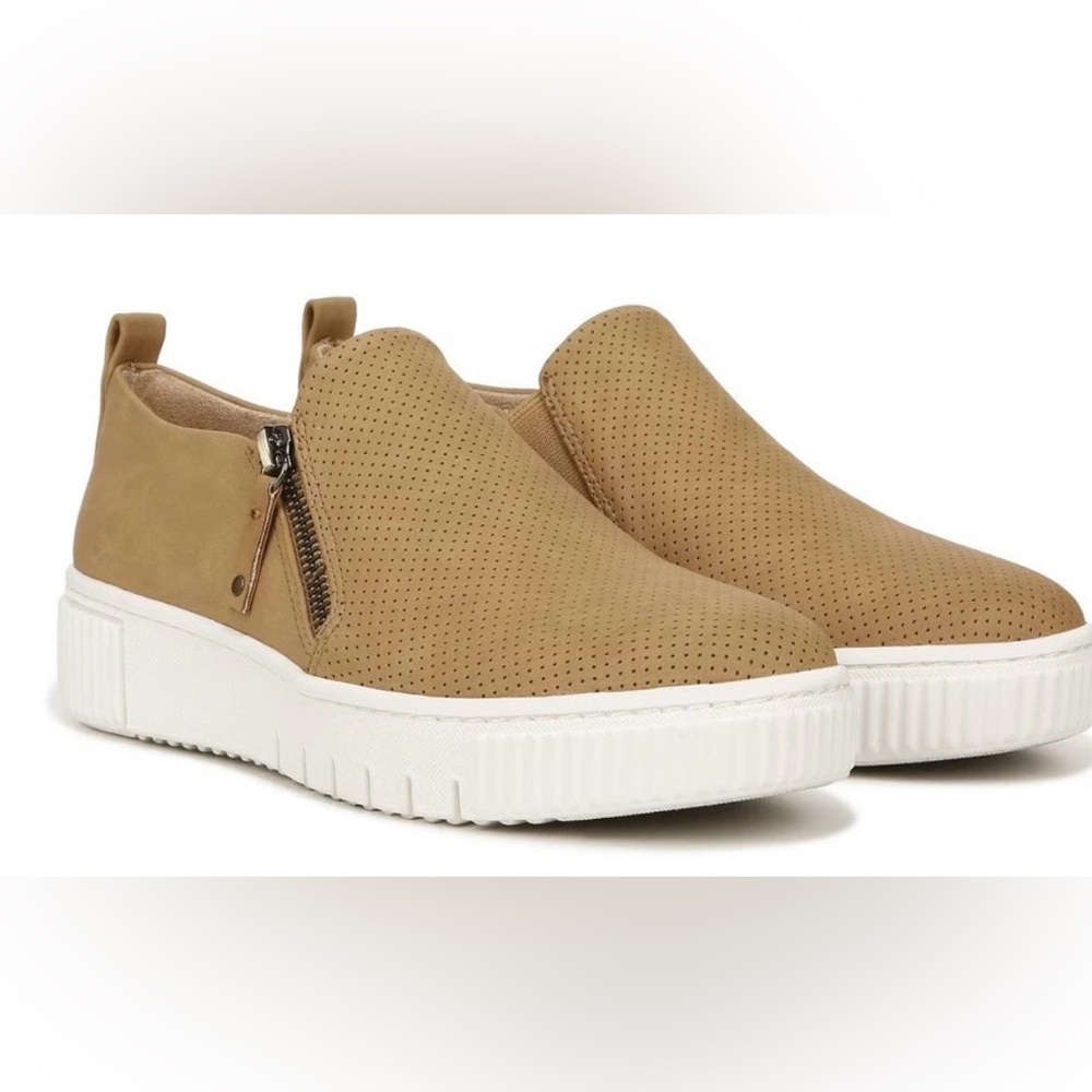 EUC❤️Soul by Naturalizer❤️ Women's Turner Sneaker in color Oat Nubuck Size 6.5